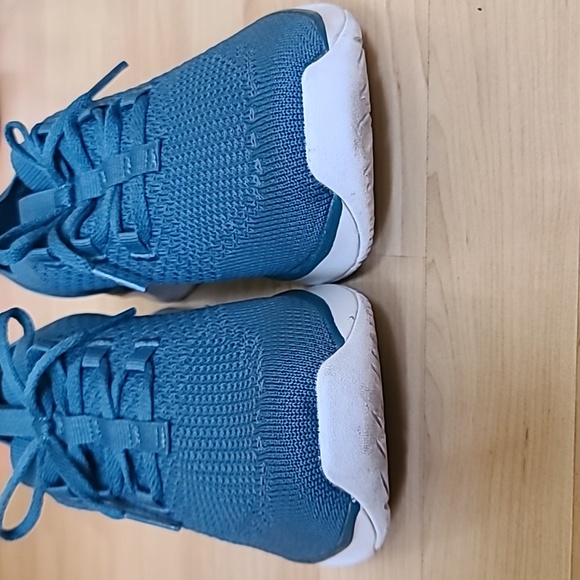 Skechers Memory Foam Green Women's Ultra Flex Slip-On Size 8 - Picture 6 of 7